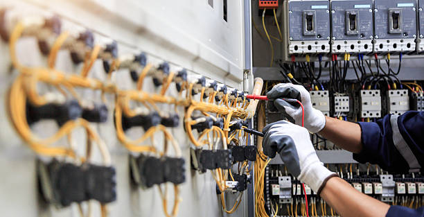 Professional Electrician technician working in North Olmsted, OH